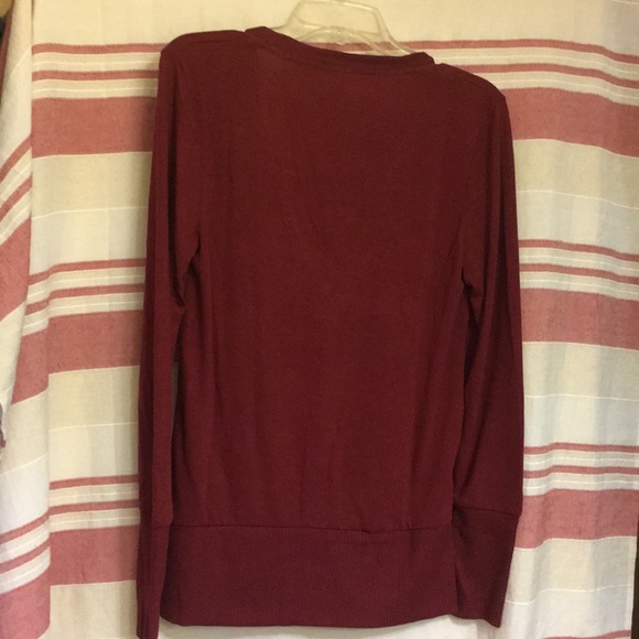 🤩HOST PICK 🎉🆕 Snap Front Cardigan true 2 size - Picture 8 of 9